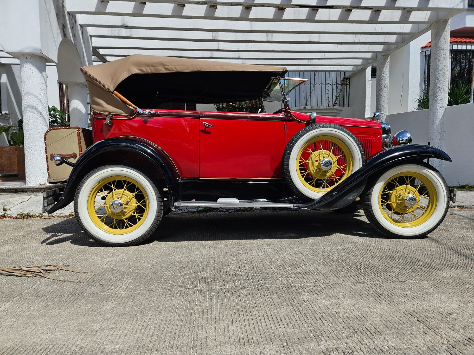 Ford Model A Deluxe — Original