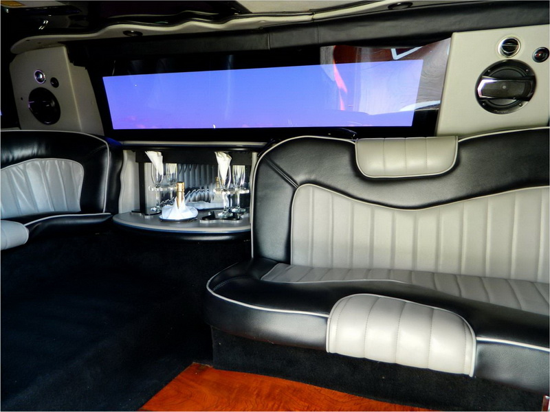 Tundra Limousine